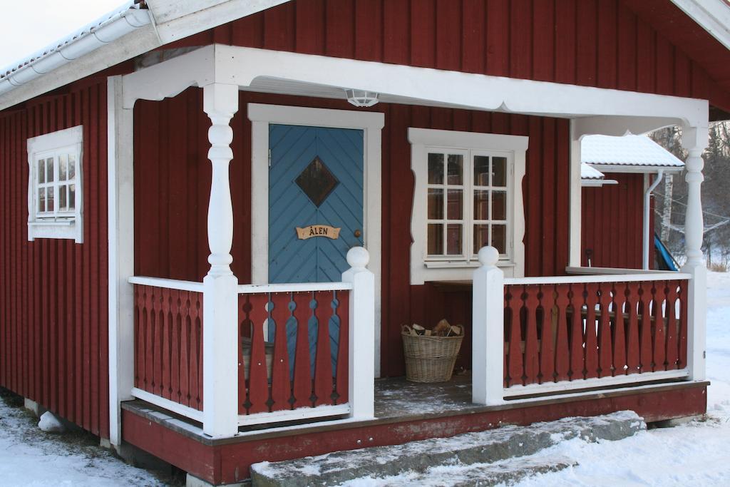 Willa Ratt O Roder Stugby & Konferens Djuras Zewnętrze zdjęcie